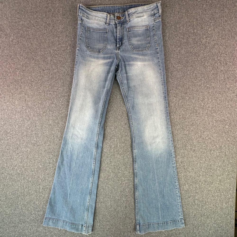 H&M Jeans Womens 29 Flare Light Wash Blue Regular Waist Patch Pocket &Denim